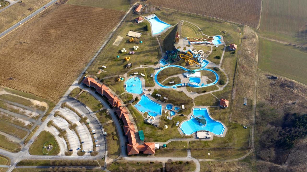 Hotel Betli Panzió Zalaegerszeg Exterior foto